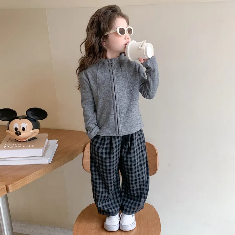 女童超好看秋装2025新款儿童休闲外套洋气女宝宝弯刀裤休闲两件套