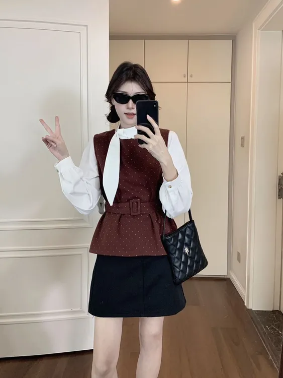 红色波点毛呢马甲女春秋冬季小个子外搭无袖背心收腰坎肩马夹两件