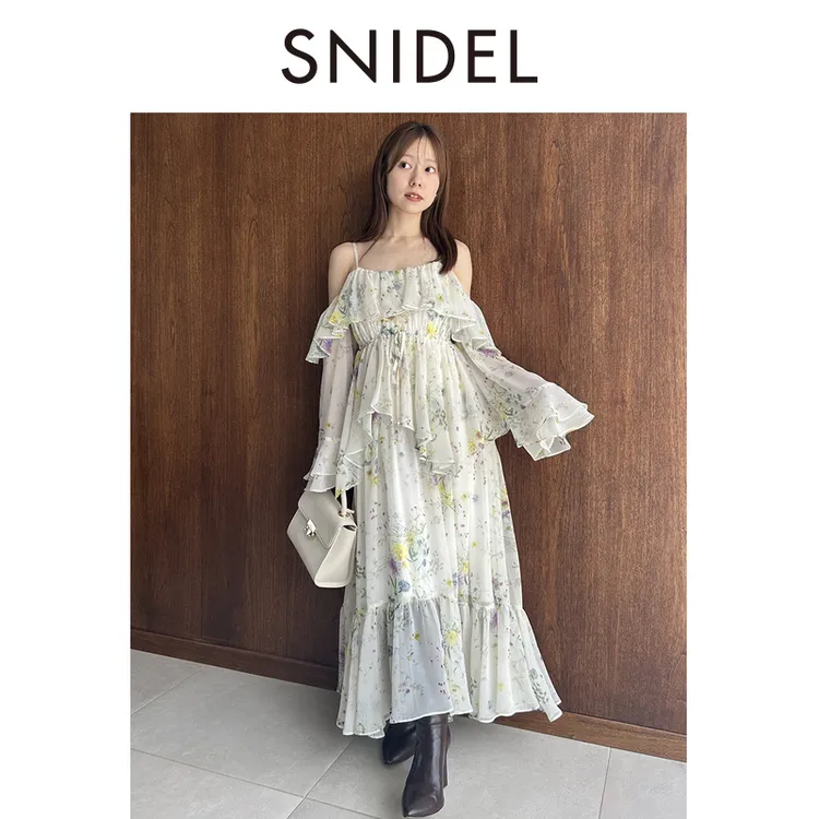 SNIDEL2025秋冬新品优雅荷叶边印花吊带露肩连衣裙SWFO255031