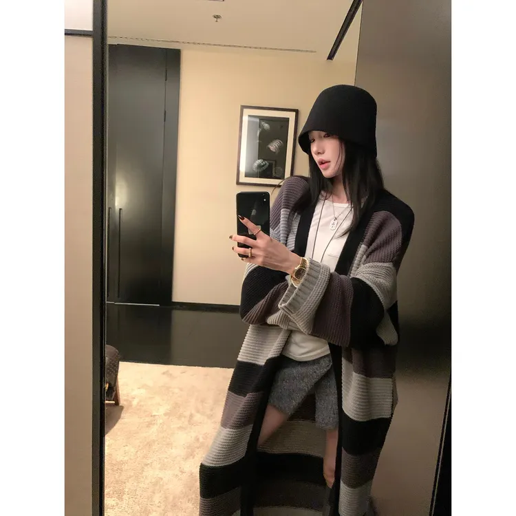 区区欧阳【静奢纸片衫】纸片人条纹慵懒极简开衫毛衣外套