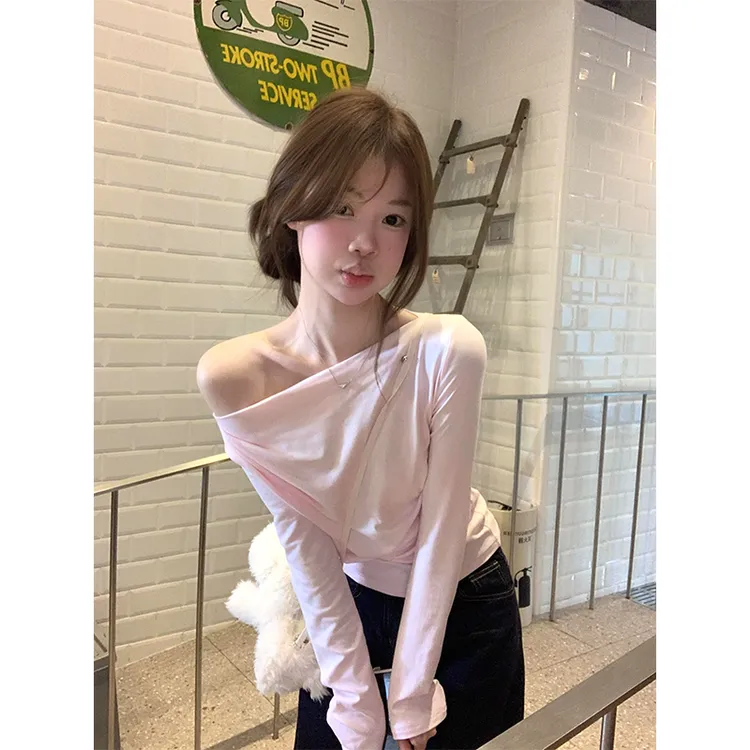2025新款女士秋季韩系斜露肩修身显瘦粉色长袖T恤上衣宽松阔腿裤