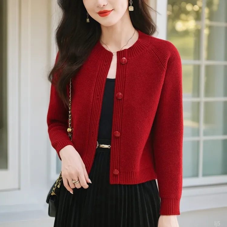 短款针织外套女2025秋冬新款高腰配裙子显瘦时尚减龄洋气开衫上衣