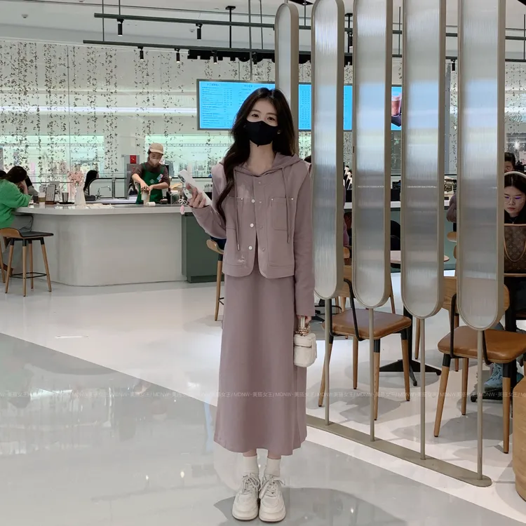 【两件套装】设计师新款春装连帽卫衣裙+牛仔马甲外套套装TZ1984