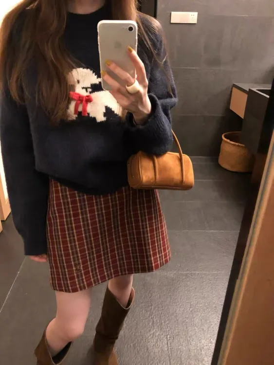 韩系高质量套装女装蝴蝶结涂鸦保暖针织圆领百搭毛衣半身裙两件套