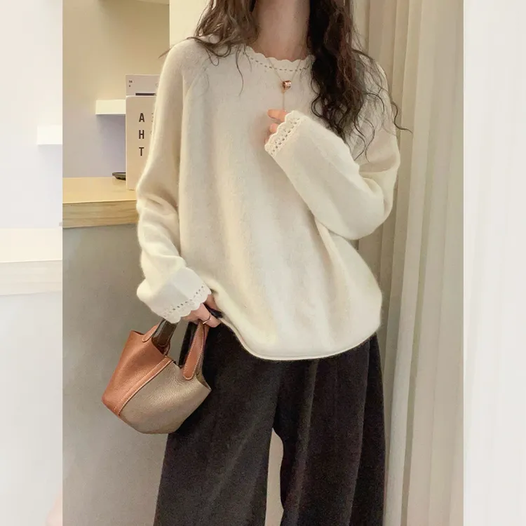 慵懒风圆领洋绒衫女秋冬蕾丝花边宽松显瘦百搭针织衫时尚打底上衣