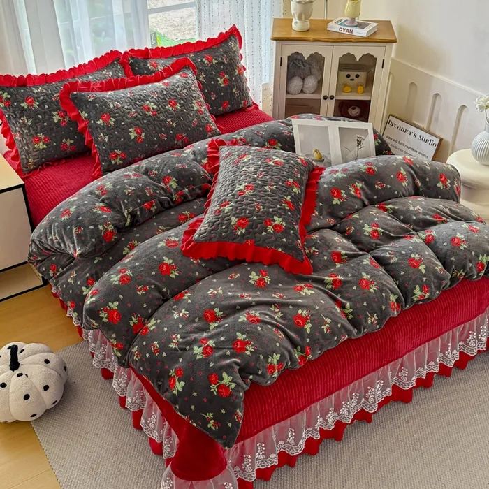 升级款牛奶绒夹棉床盖四件套加厚加绒保暖花边床盖三件套床品套件