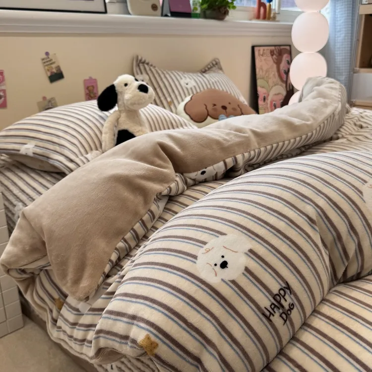 【一套10斤】小清新秋冬加厚牛奶绒床盖款四件套冬季保暖被罩1.5m