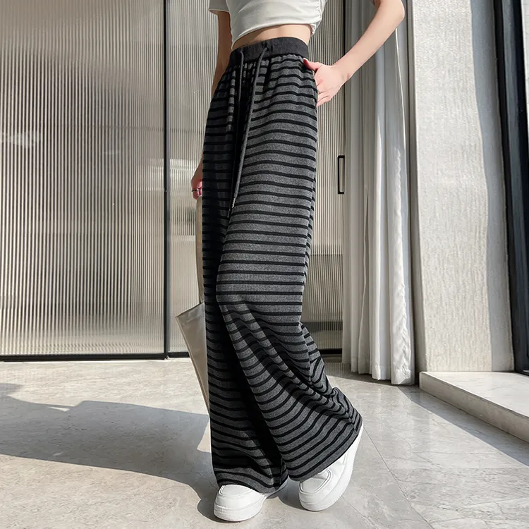 复古条纹针织阔腿休闲裤女春季新款设计感高腰慵懒垂坠感拖地裤子