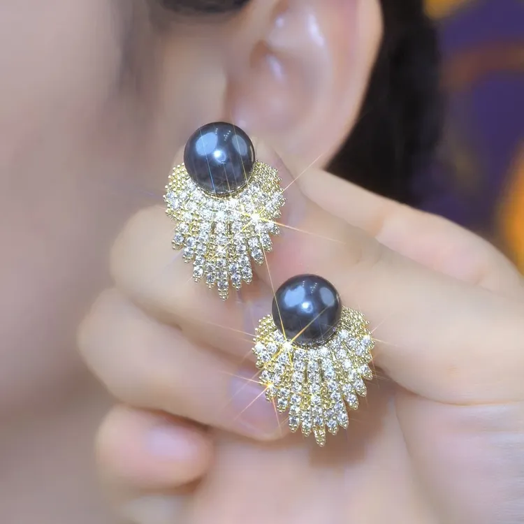 铜合金合成锆石耳饰 【气质女神】气质百搭时尚灰色珠珠耳钉耳环
