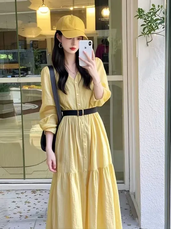 绝美高端精致漂亮气质收腰长裙简单大方高级感黄色连衣裙女2025春