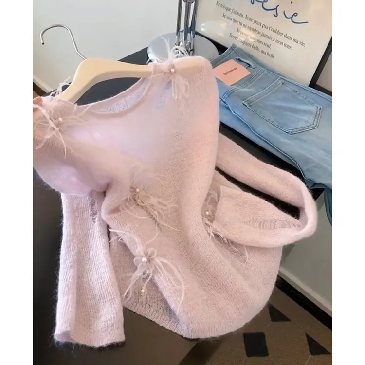 好听鸭自留款推荐钉珠镂空长袖针织衫女春秋高级感一字肩修身上衣