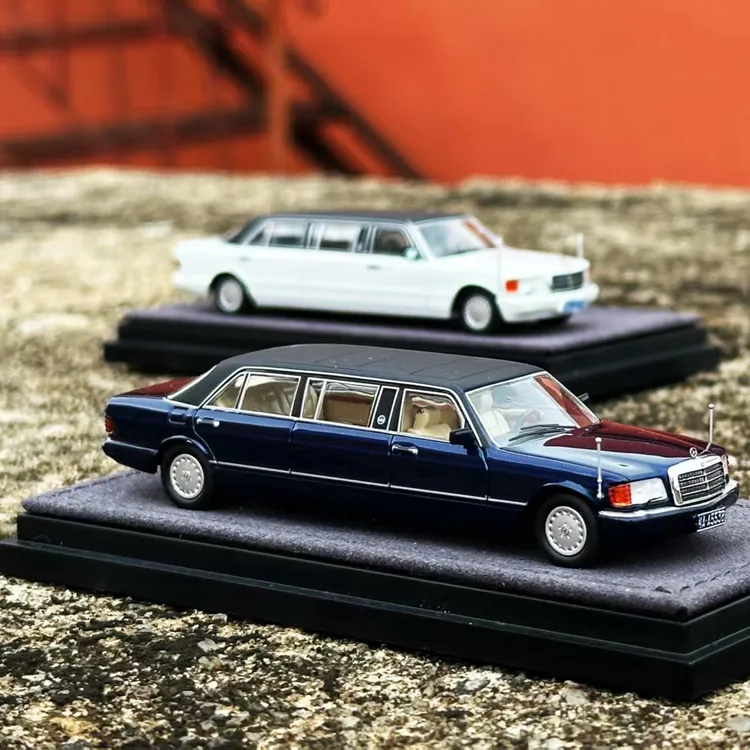 北展限定 1:64 模之术 奔驰 合金模型