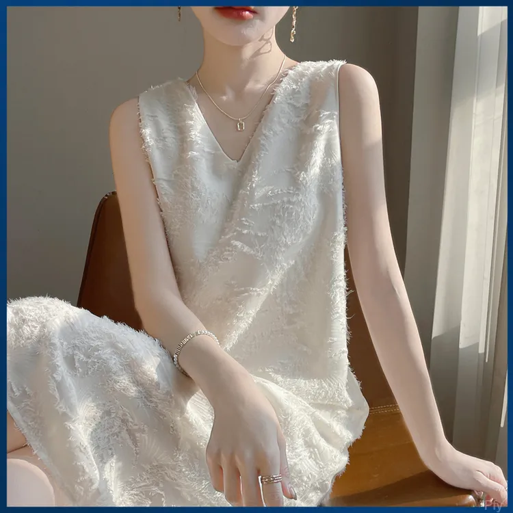 过膝剪花无袖白色重工高端设计感V领中长款吊带清冷系禅意衣服女