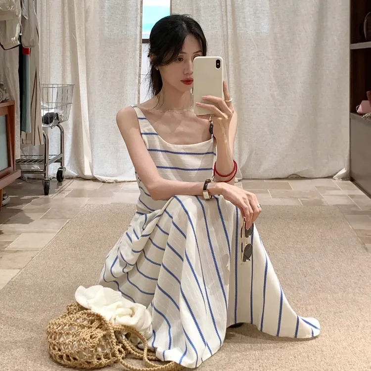 法式高级感条纹吊带连衣裙子女夏季海边度假收腰显瘦长裙5913
