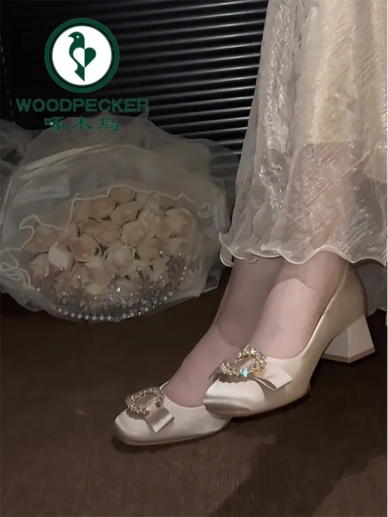 啄木鸟法式温柔粗跟单鞋女2025年秋季蝴蝶结方头浅口配裙子高跟鞋