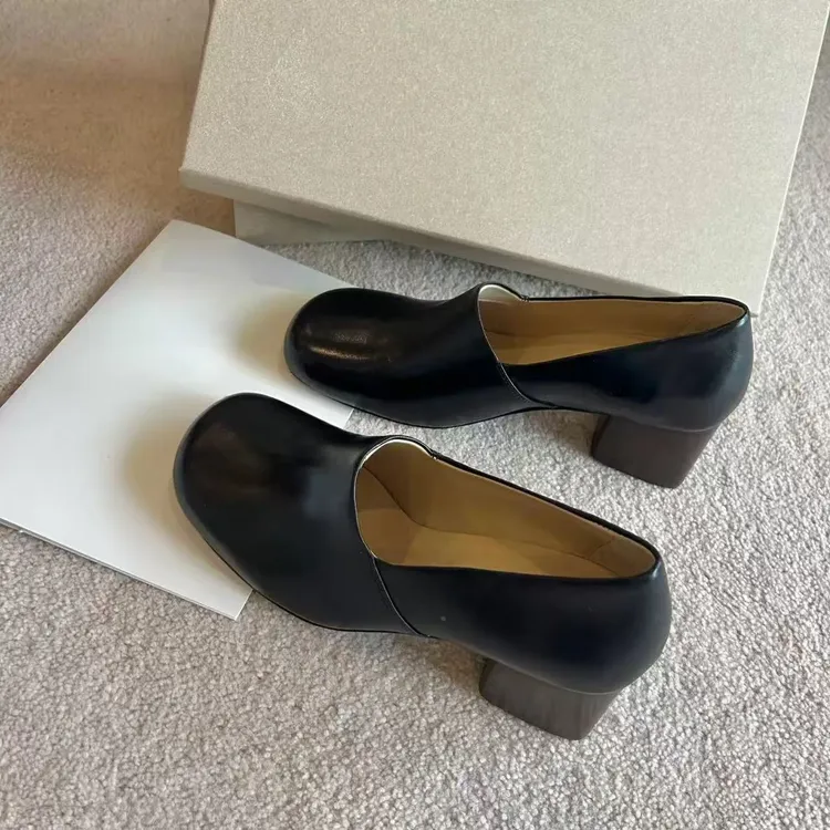 【理性主义】小牛皮羊皮里简约老钱苹果头圆头单口高跟鞋25449005