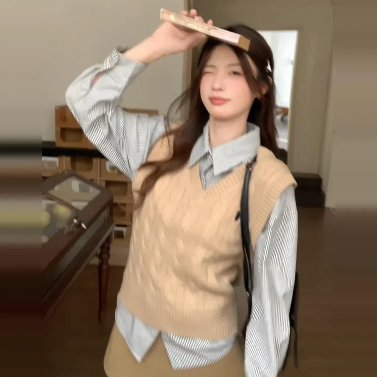 秋季韩系减龄学院风polo领条纹衬衫V领马甲背心半身短裙三件套女