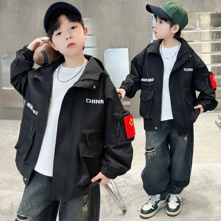 男童外套春秋款2025新款儿童中大童春季薄款风衣男孩连帽洋气童装