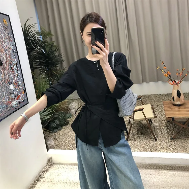 韩系黑色绑带收腰长袖圆领衬衫女2025早秋新款高级感显瘦别致上衣