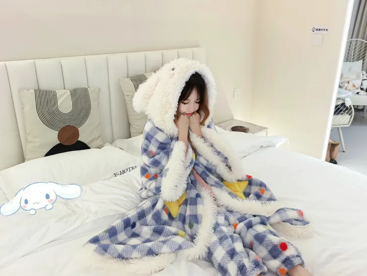 郝妍七只小熊大耳狗可爱连帽珊瑚绒睡袍冬季加绒加厚毛绒格子保暖女睡衣家居服