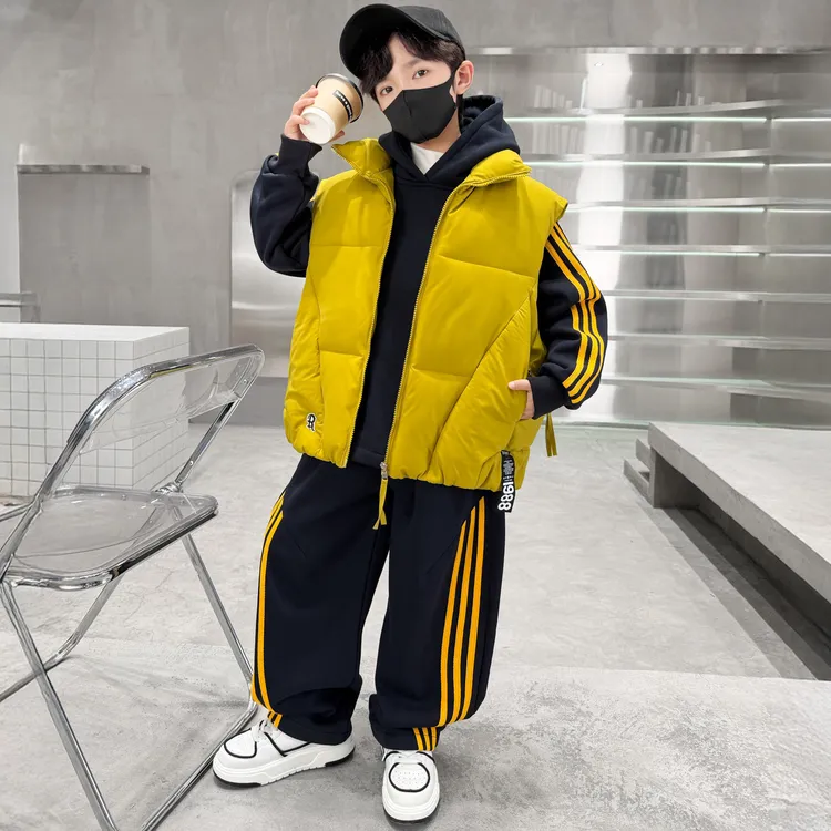 儿童装男童冬装马甲套装2026新款中大童加厚秋冬季运动保暖三件套