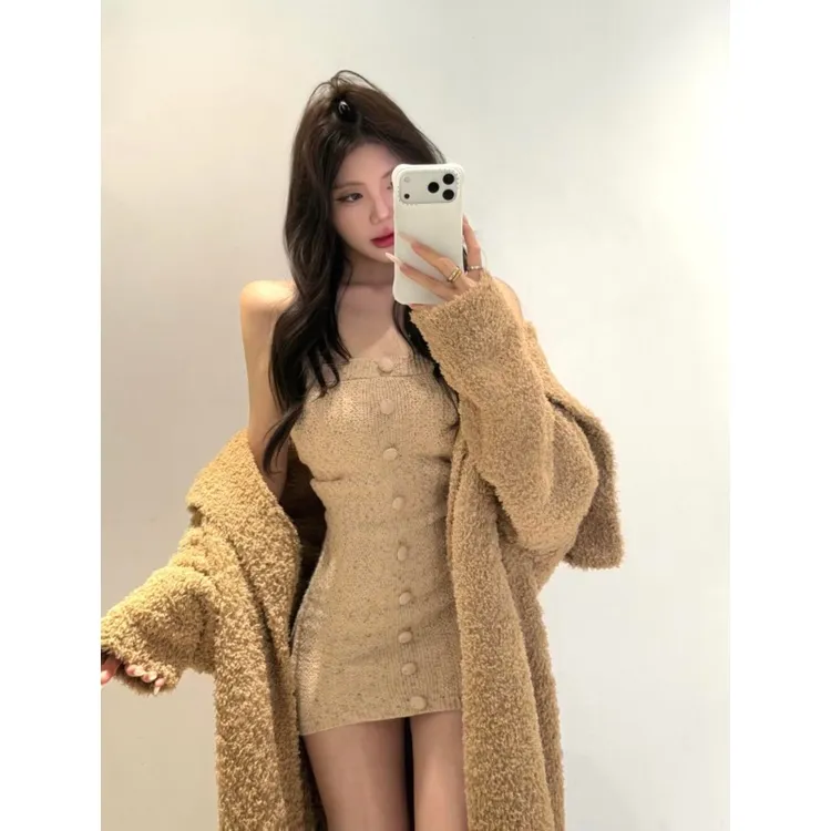 纯欲套装女秋冬季高级感气质针织毛衣开衫纯欲抹胸连衣裙子两件套