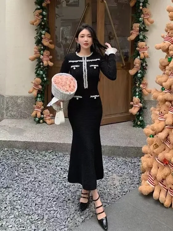 香风针织连衣裙气质显瘦