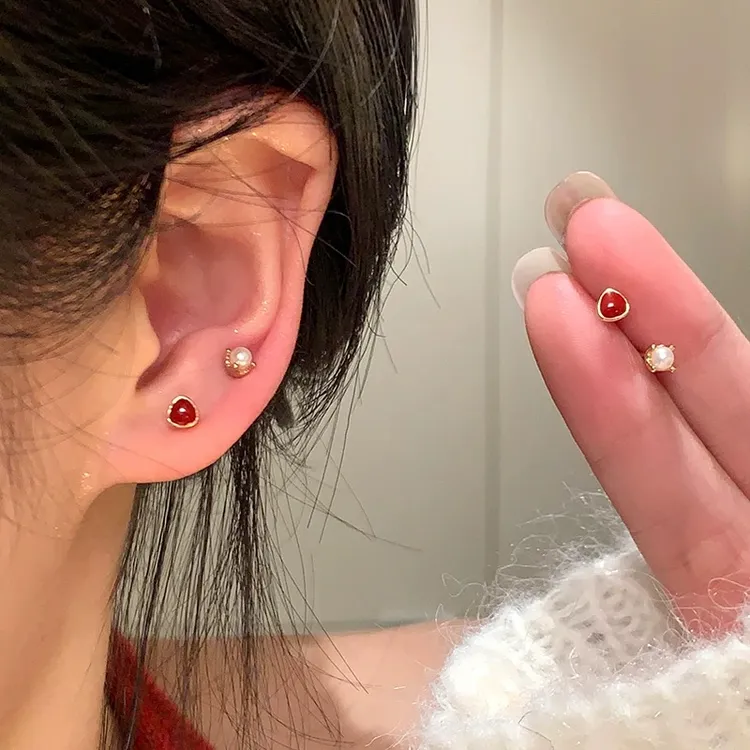 铜合金树脂耳饰 秋冬新年红色珠珠耳钉四件套女简约气质耳环耳饰