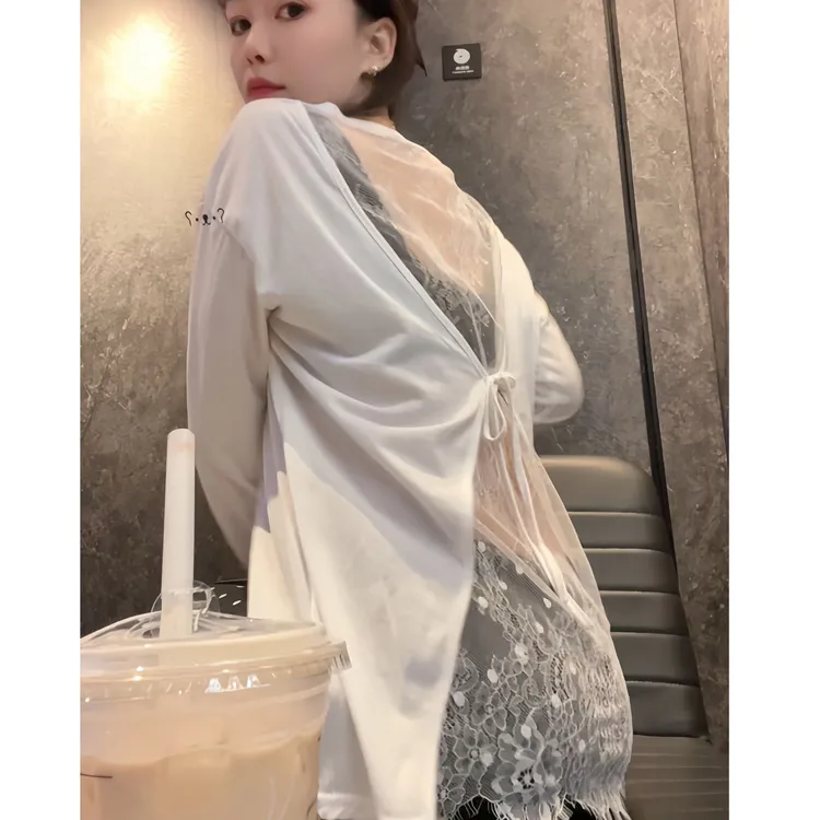 长袖圆领拼接镂空蕾丝防晒衫T恤女夏季新款宽松显瘦洋气小众上衣