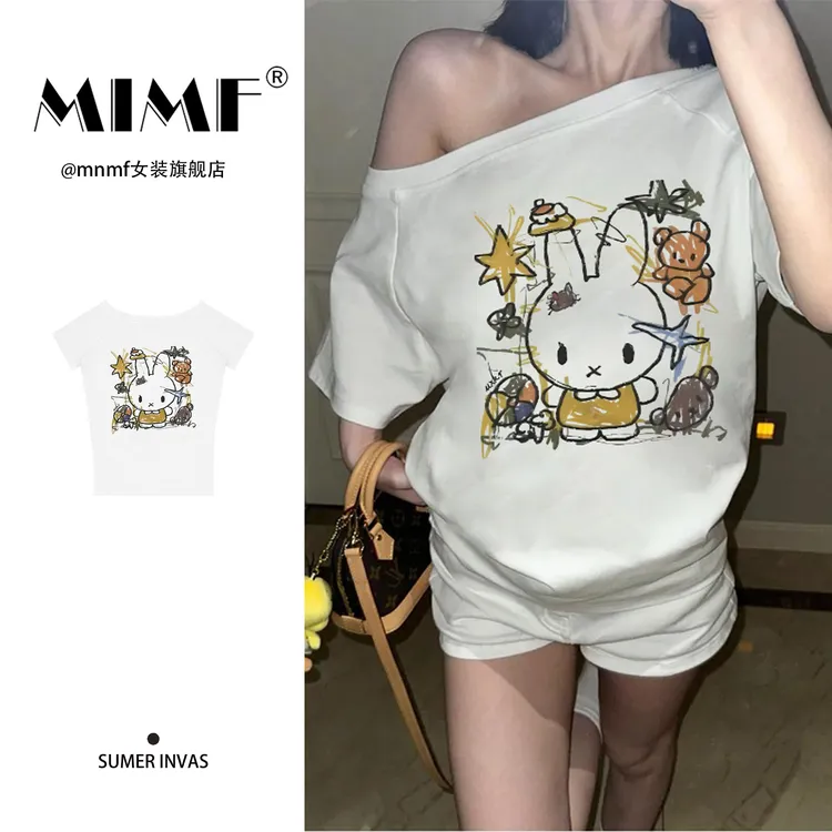 mnmf夏季韩系少女风涂鸦米菲印花斜肩T恤辣妹百搭一字肩短袖上衣