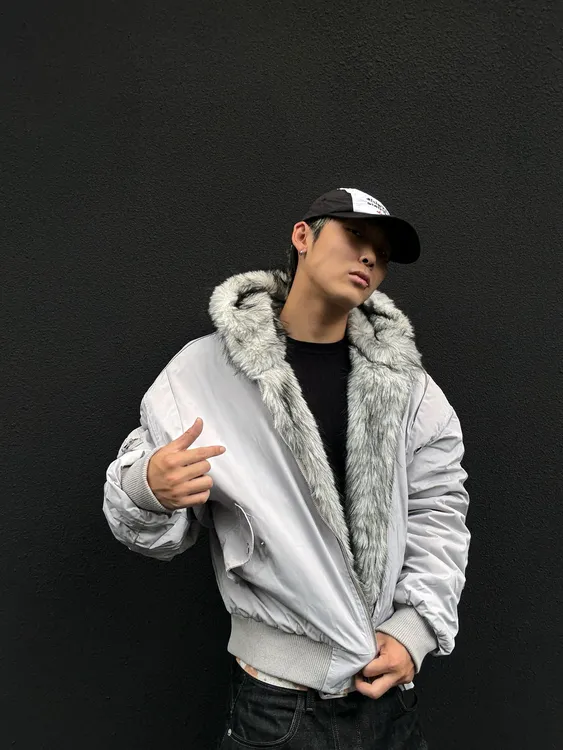 SKATEPARK “尼龙风衣”座山雕复古纯色拼接短宽褶皱夹克男女同款