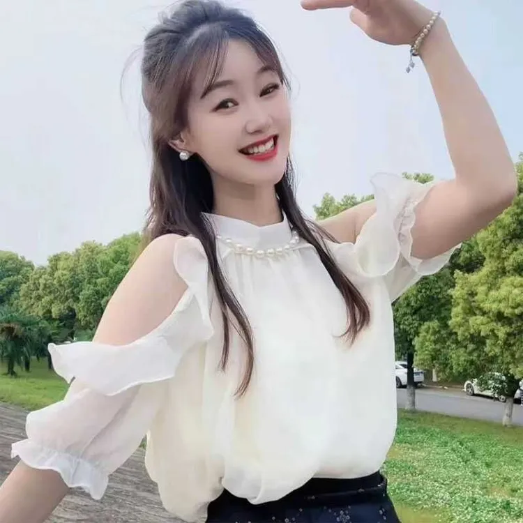 【店铺热销】法式珍珠挂脖露肩雪纺衬衫女夏季洋气减龄小衫荷叶边喇
