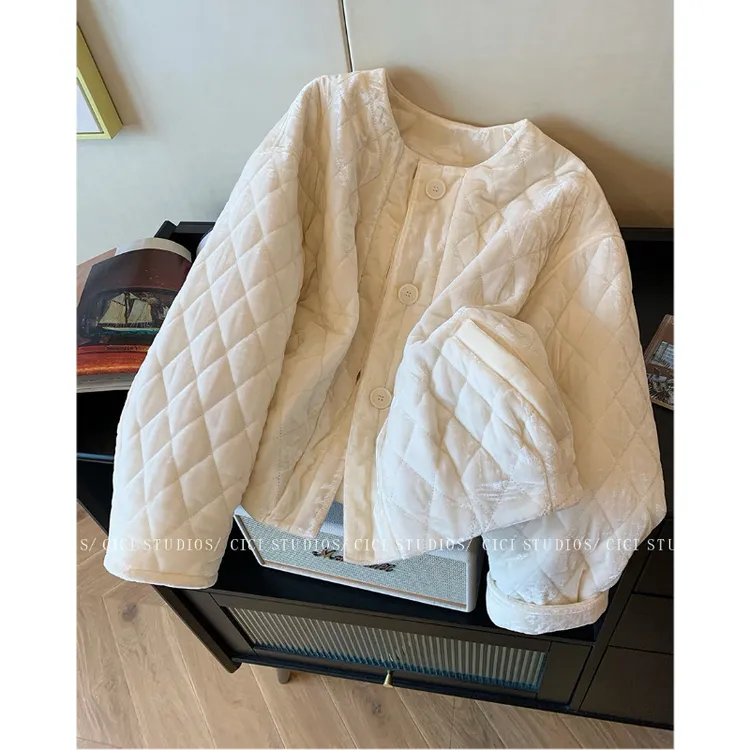 米白色菱格丝绒棉服短外套女秋冬新款高级感气质显瘦百搭加厚棉衣