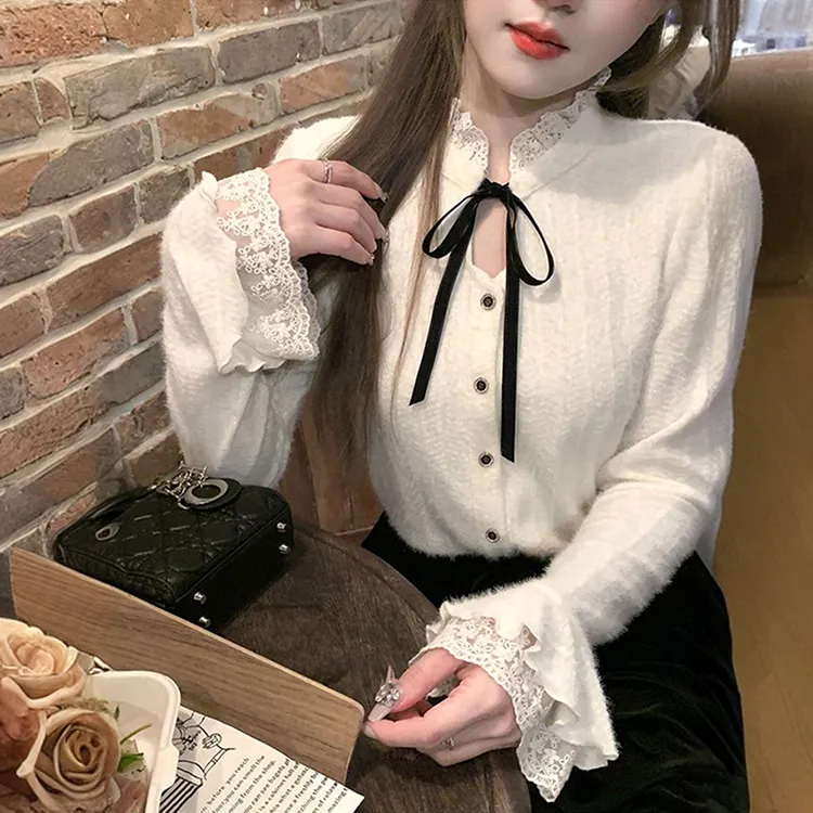 独特漂亮小衫女早春2025新款时尚精致蕾丝花边磨毛长袖内搭打底衫