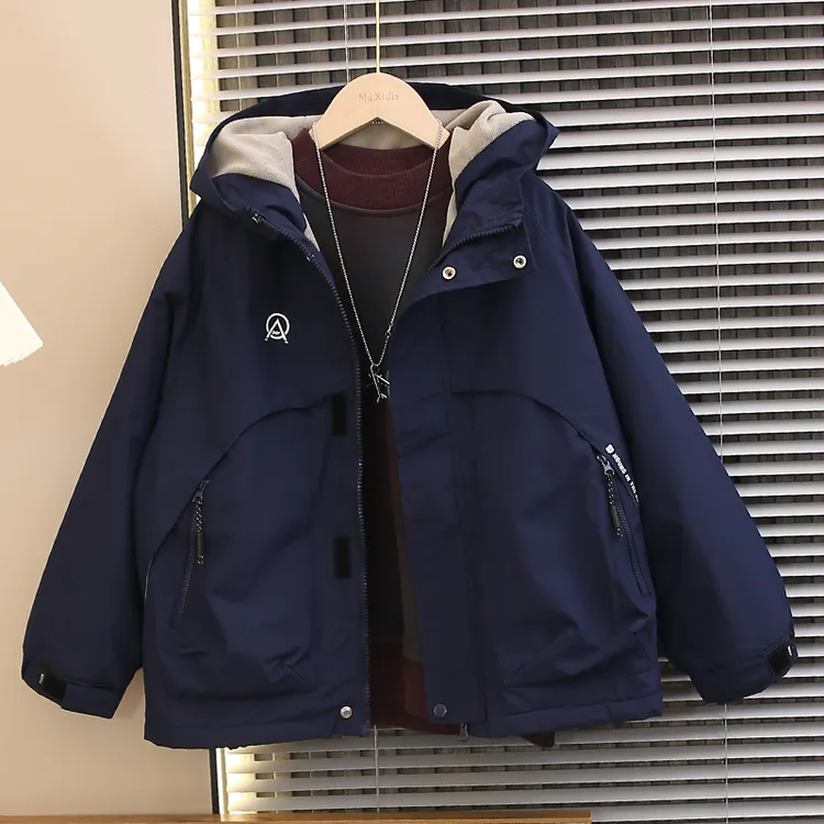 儿童装男童外套秋冬款2025新款中大童加绒冬季冲锋衣男孩冬装加厚