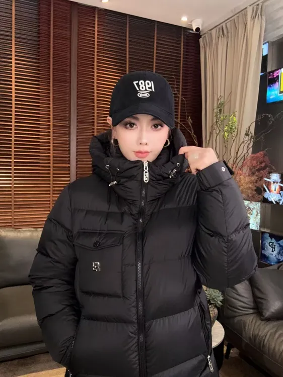 FLxiaofendi潮品百搭休闲男士保暖白鸭绒连帽设计师男装高级感