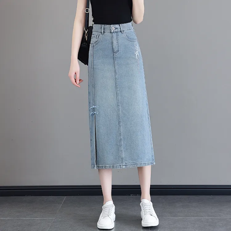 2025夏季新款国风牛仔半身裙女薄款高腰刺绣裙子中长款开叉包臀裙