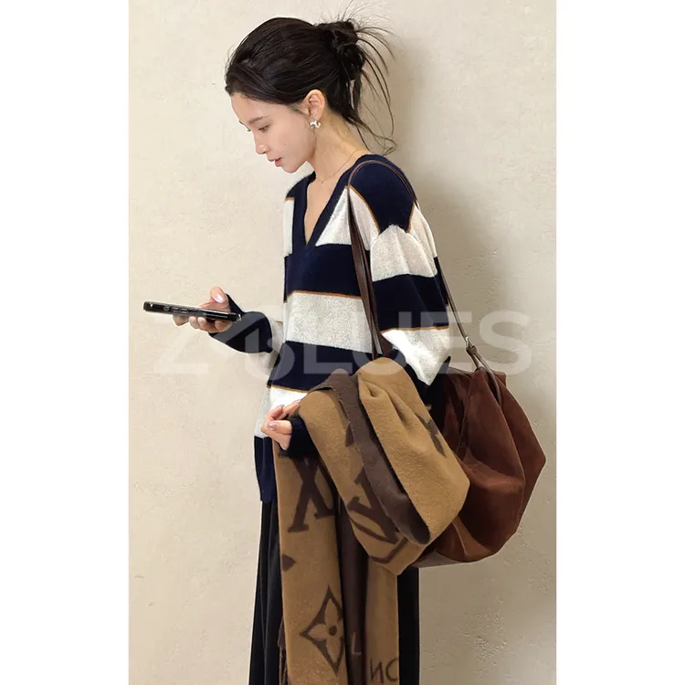 Z.blues【一眼入心】闭眼冲 品牌100羊绒纱V领毛衣YZBJY9531