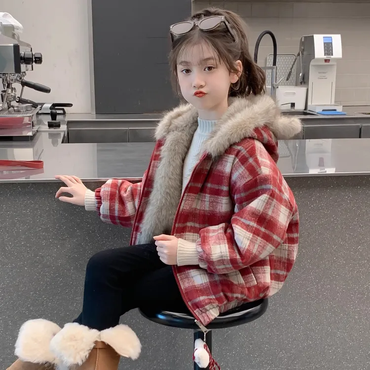 女童冬装外套2025新款儿童网红洋气加厚爆款棉服女孩冬季时髦棉袄