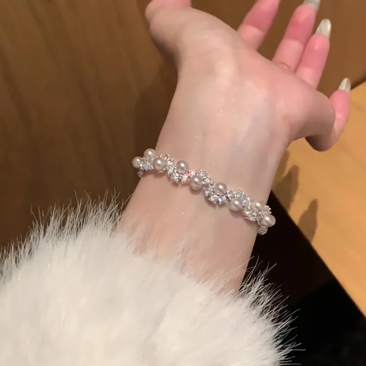 合金手链 法式爆闪珍珠满钻手链女宫廷风轻奢复古精致高级感手饰