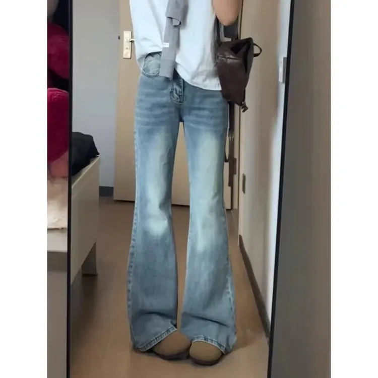 美式复古不贴腿微喇牛仔裤女秋冬新款大码宽松高腰显瘦马蹄裤长裤