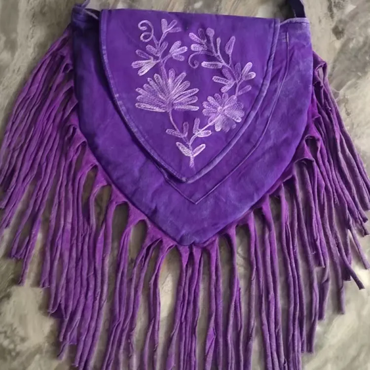 尼泊尔嬉皮士单肩三角流苏刺绣手工包