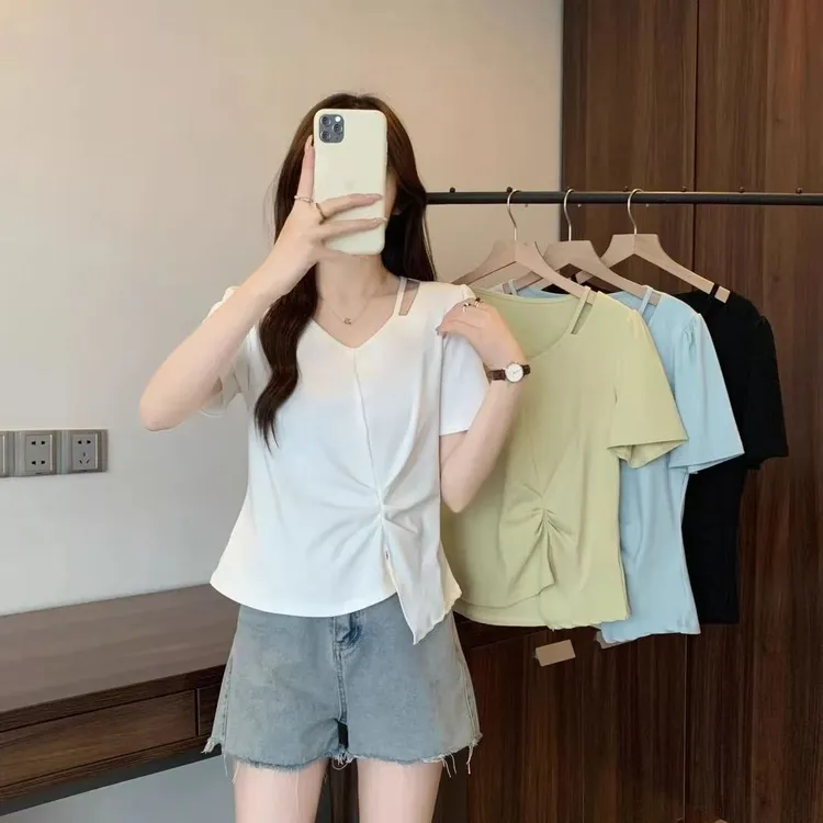 2025夏装新款显瘦胖mm大码不规则正肩短袖T恤设计感镂空V领上衣