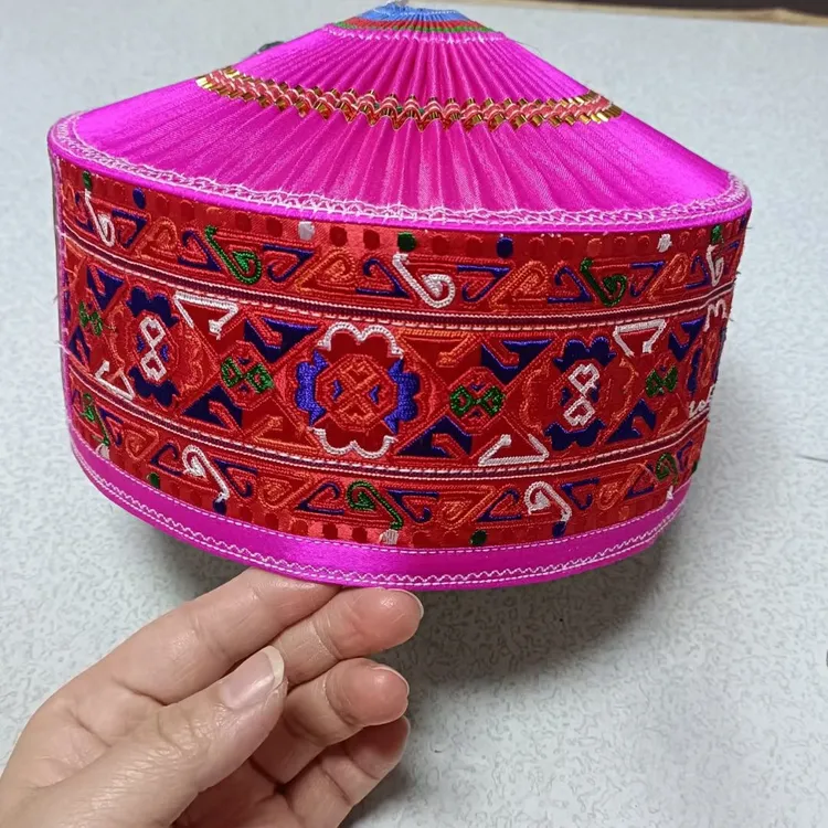 安琪黔东南粉色姑娘刺绣帽子