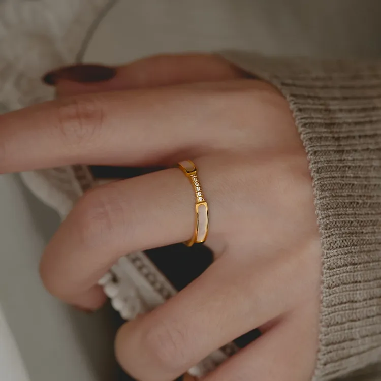 钛钢戒指 不掉色ins冷淡风白贝壳微镶钻戒指金色女小众轻奢不掉色