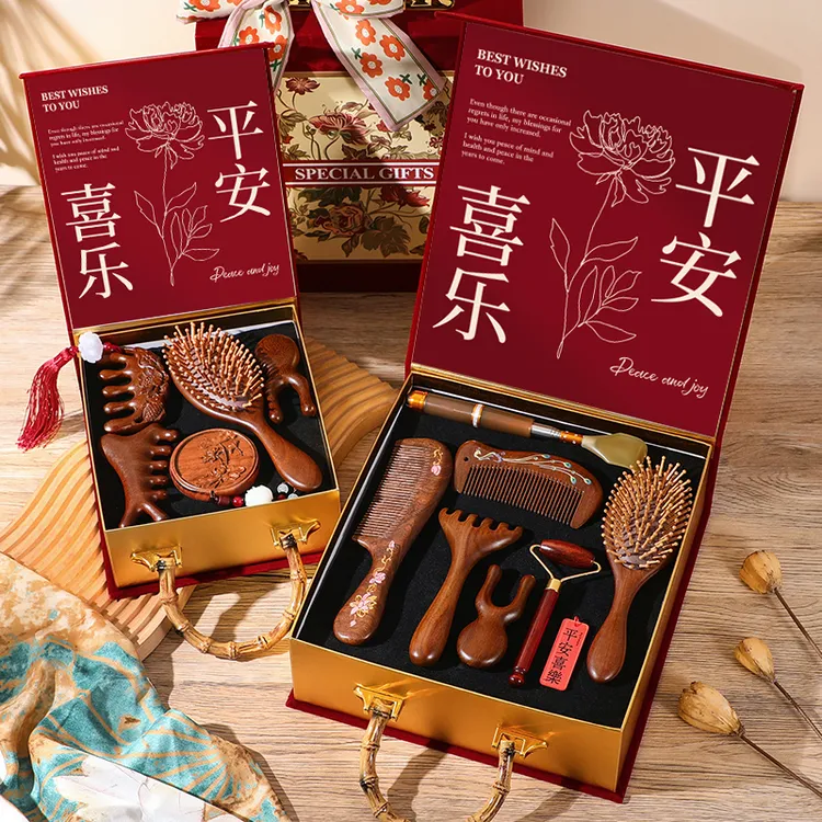 2025新款檀木梳伴手礼物送老师妈妈生日养生女实用梳子礼盒高档