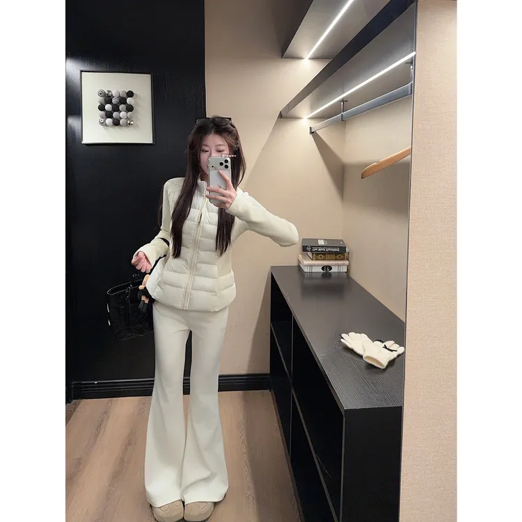 2025冬季新款收腰显瘦毛衣拼接时尚保暖棉服白色休闲长裤女两件套