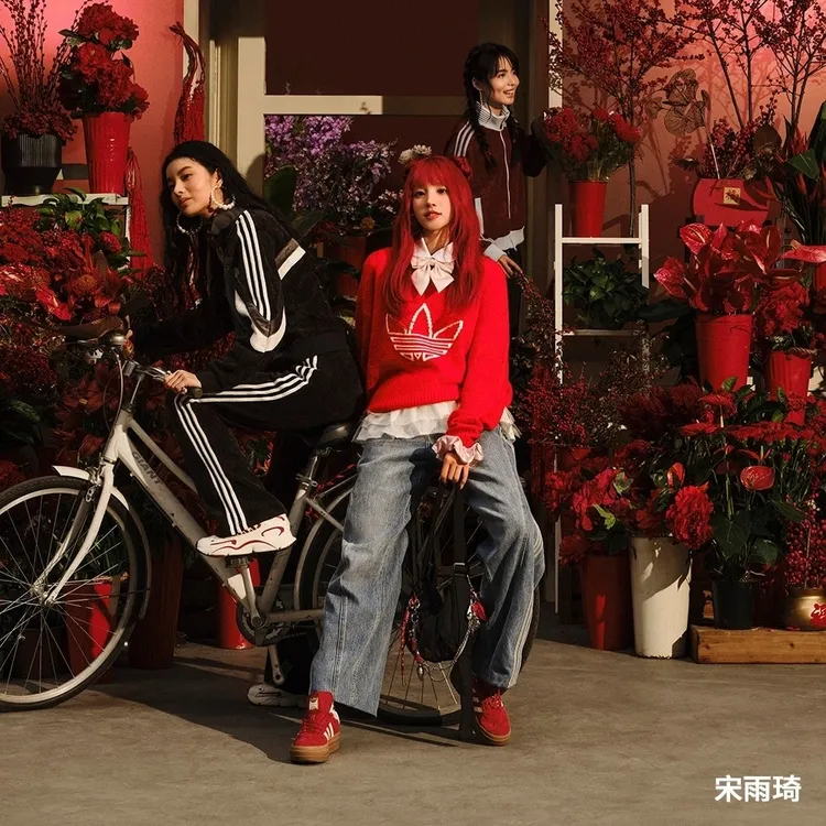 宋雨琦同款Adidas三叶草新款时尚潮流简约经典运动牛仔裤JN0726