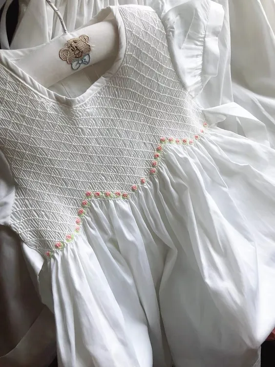 F01-F25重工手工打揽裙（中大童）