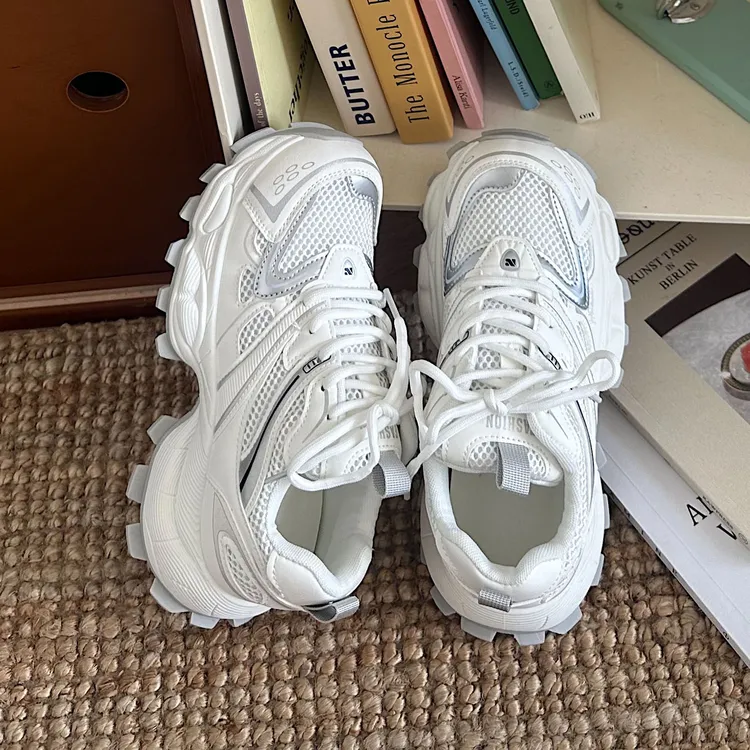 茵茵同款2026新款春秋复古休闲爆款厚底老爹鞋女款增高百搭运动鞋